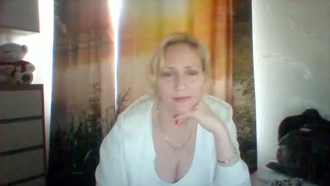 Snapshot of velka_raspberry chatting on 05-22-26, 08:21 velka_raspberry online show from 05-22-26, 08:21