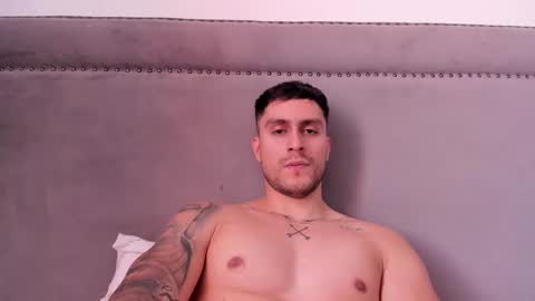 Snapshot of velkoz7 chatting on 02-18-26, 06:15 Emm online show from 02-18-26, 06:15