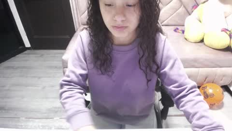 velvet_moon_v online show from 10-22-25, 01:11