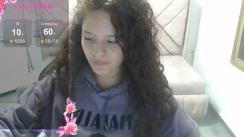 velvet_moon_v online show from 02-19-26, 07:54