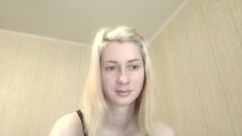 Snapshot of velvet_pearl chatting on 06-28-26, 10:10 Velvet Pearl online show from 06-28-26, 10:10