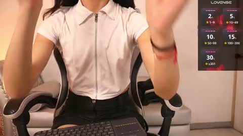 Snapshot of velvet_raze chatting on 07-01-26, 12:40 Velvet online show from 07-01-26, 12:40