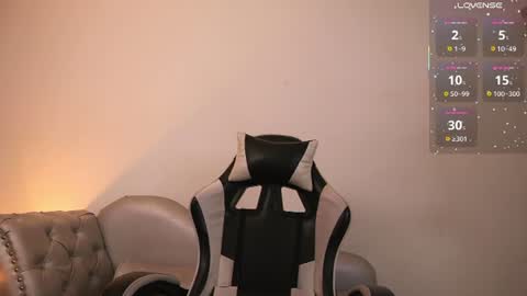 Snapshot of velvet_raze chatting on 07-02-26, 12:33 Velvet online show from 07-02-26, 12:33