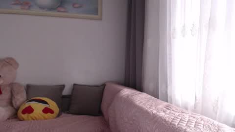 velvetmoon123 online show from 12-19-25, 08:21