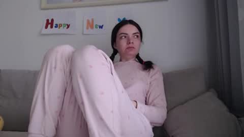 velvetmoon123 online show from 02-12-26, 06:41