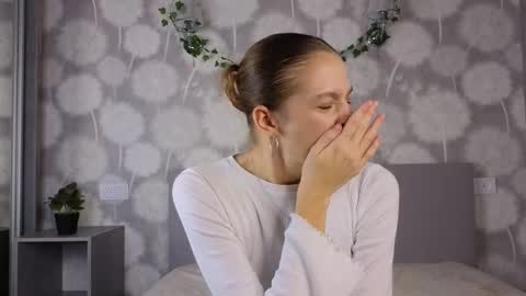 Kelly online show from 10-23-25, 06:56