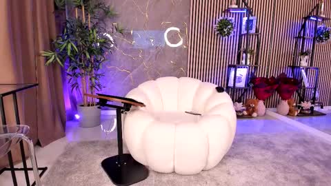 Velvet online show from 03-18-26, 04:59