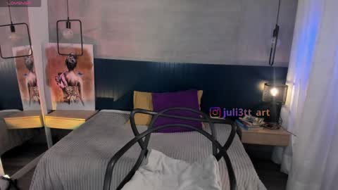 Snapshot of velvettease_ chatting on 05-05-26, 01:19 velvettease_ online show from 05-05-26, 01:19