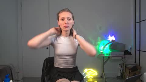 Snapshot of velvettgirl chatting on 04-21-26, 02:15 VelvetTGirl online show from 04-21-26, 02:15