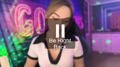 Snapshot of velvettouch4444 chatting on 02-21-26, 10:44 MERYEM online show from 02-21-26, 10:44