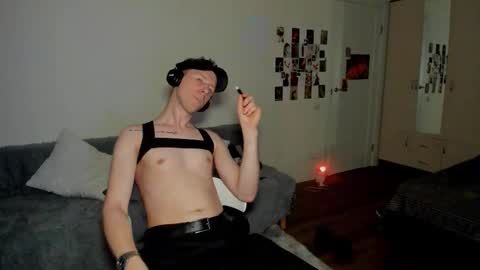 Snapshot of vence_dor chatting on 03-16-26, 09:30 Vence online show from 03-16-26, 09:30
