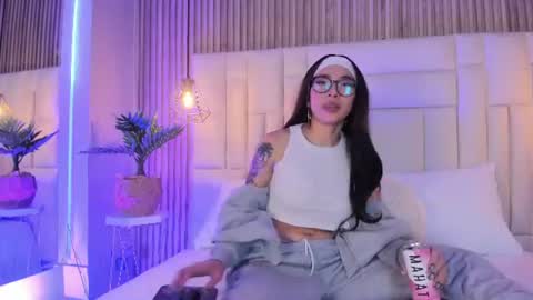 Snapshot of venezsofia chatting on 06-12-26, 11:03 venez sofia online show from 06-12-26, 11:03