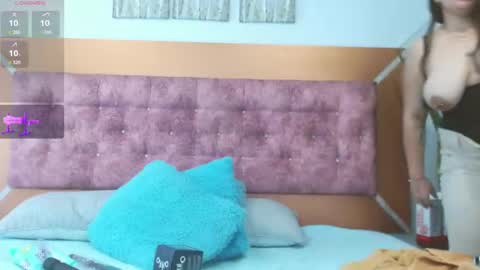 Snapshot of vennuss_89 chatting on 01-25-25, 02:58 venus online show from 01-25-25, 02:58