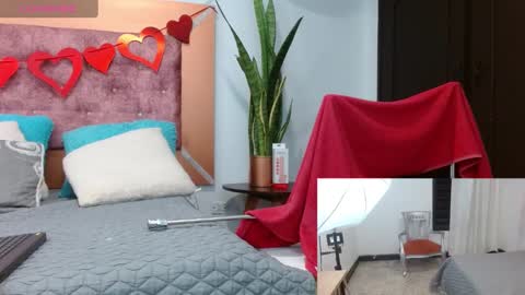 Snapshot of vennuss_89 chatting on 03-10-25, 10:37 venus online show from 03-10-25, 10:37