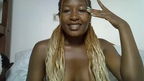 venom_kisses5050 online show from 02-16-26, 12:01