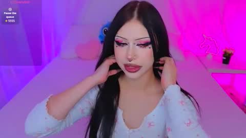 Vivian online show from 11-04-25, 03:16