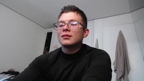 Snapshot of venumbestia chatting on 11-19-25, 05:02 venumbestia online show from 11-19-25, 05:02