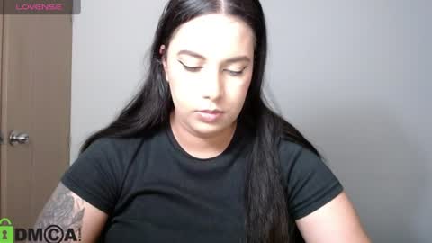 Snapshot of venus__24 chatting on 06-23-26, 03:26 venus online show from 06-23-26, 03:26