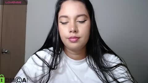 Snapshot of venus__24 chatting on 07-06-26, 01:57 venus online show from 07-06-26, 01:57
