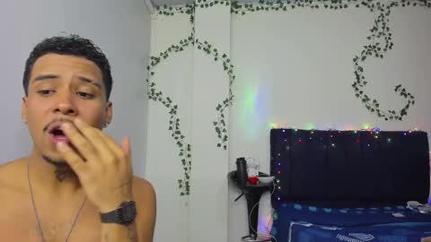 Snapshot of venus_boy2 chatting on 11-13-25, 03:16 venus_boy2 online show from 11-13-25, 03:16