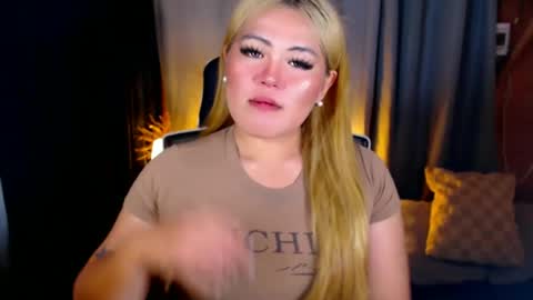 Snapshot of venus_colly chatting on 07-07-26, 04:37 I am Colly Your mystery girl online show from 07-07-26, 04:37