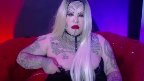 Snapshot of venus_rock chatting on 09-14-25, 04:22 Venus Ink online show from 09-14-25, 04:22