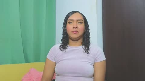 Snapshot of venus_speer chatting on 12-03-24, 10:51 Luisa online show from 12-03-24, 10:51