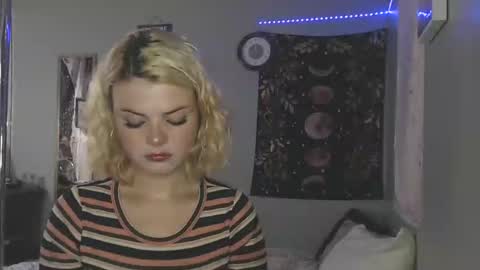 Miss Venus online show from 11-13-25, 02:49