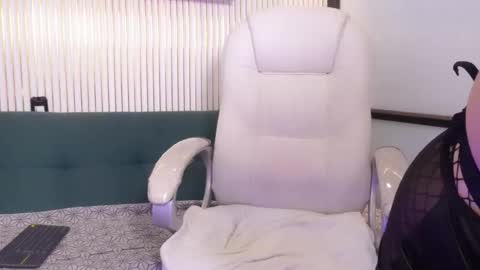 Snapshot of venuscoleman_ chatting on 02-03-26, 09:09 Venus online show from 02-03-26, 09:09