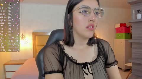 Snapshot of venusgreys1 chatting on 01-08-26, 12:29 VENUS online show from 01-08-26, 12:29