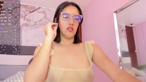 Snapshot of venusgreys1 chatting on 01-15-26, 12:43 VENUS online show from 01-15-26, 12:43