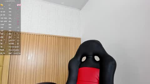 Snapshot of venusgreys1 chatting on 01-16-26, 12:42 VENUS online show from 01-16-26, 12:42