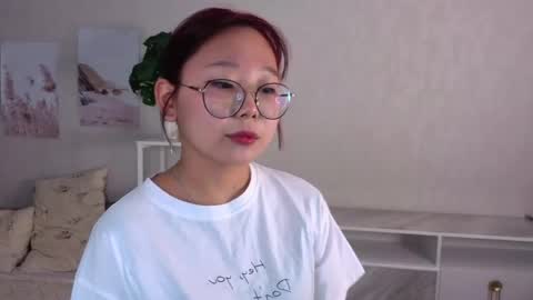 Snapshot of venusrainwater chatting on 05-18-26, 11:49 Ricki online show from 05-18-26, 11:49