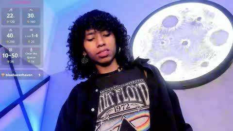 venuss_03 online show from 11-12-25, 04:13