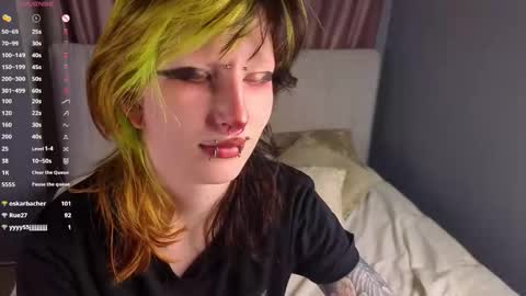 Erica online show from 11-22-25, 08:19