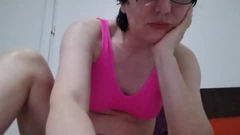 Vera online show from 05-24-26, 10:37