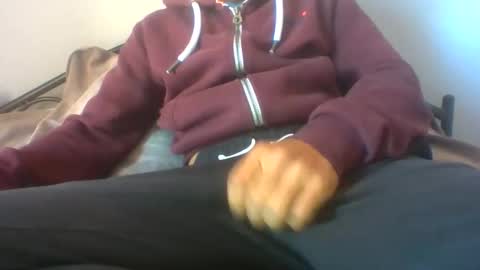 Snapshot of veramanx_x13 chatting on 10-12-25, 11:53 veramanx_x13 online show from 10-12-25, 11:53