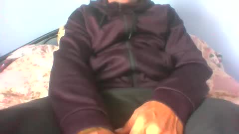 Snapshot of veramanx_x13 chatting on 10-22-25, 01:44 veramanx_x13 online show from 10-22-25, 01:44