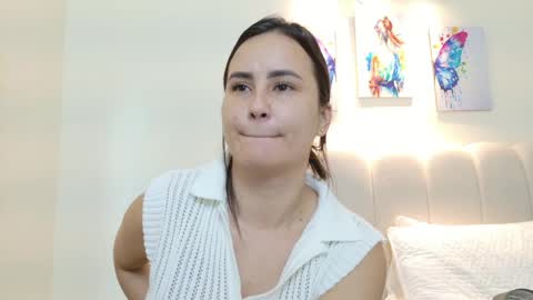 Vera online show from 05-25-26, 12:33