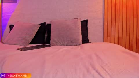 veraswan1 online show from 12-05-24, 10:01