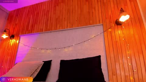 veraswan1 online show from 01-09-25, 09:58