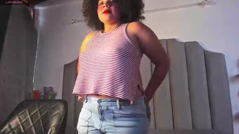 Snapshot of verawest_ chatting on 02-23-26, 02:47 Vera West online show from 02-23-26, 02:47