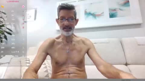 Snapshot of verifly chatting on 09-19-25, 07:36 Victor online show from 09-19-25, 07:36