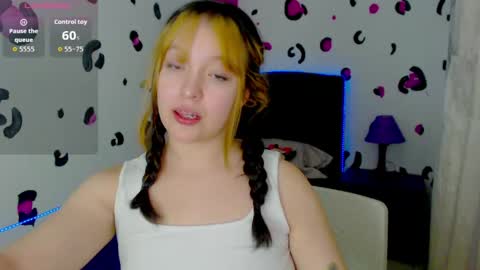 Verinica online show from 05-19-26, 01:50