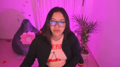 Verolake online show from 02-19-25, 04:55