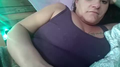 Snapshot of veronica90210 chatting on 10-31-25, 08:37 veronica90210 online show from 10-31-25, 08:37