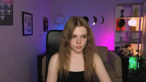 Snapshot of veronica_bubble chatting on 06-27-26, 07:19 Ronni online show from 06-27-26, 07:19
