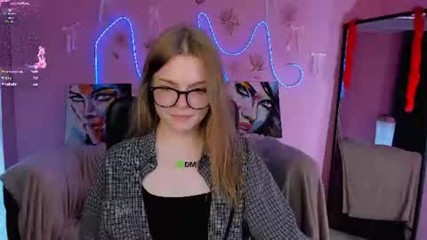 Snapshot of veronica_bubble chatting on 07-03-26, 07:31 Ronni online show from 07-03-26, 07:31