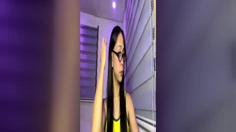 Snapshot of veronica_faux chatting on 06-29-26, 03:01 Veronica online show from 06-29-26, 03:01