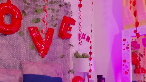 Veronica Olson online show from 02-15-25, 05:51